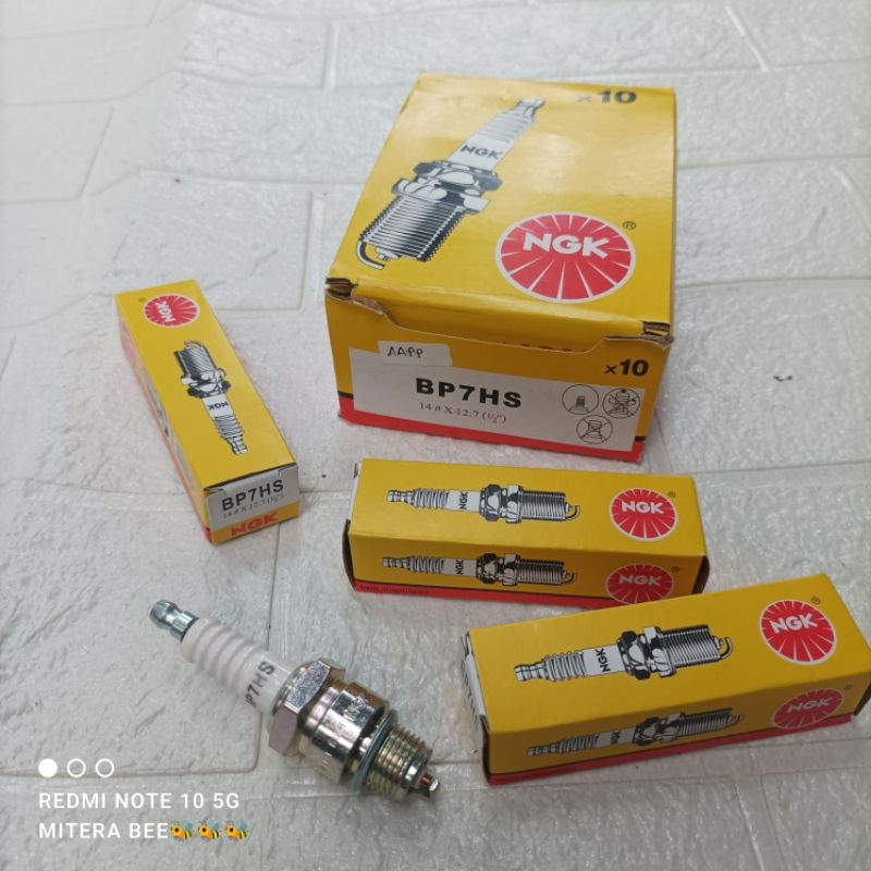 หัวเทียน NGK bp7hs yamaha suzuki 2t หัวเทียน