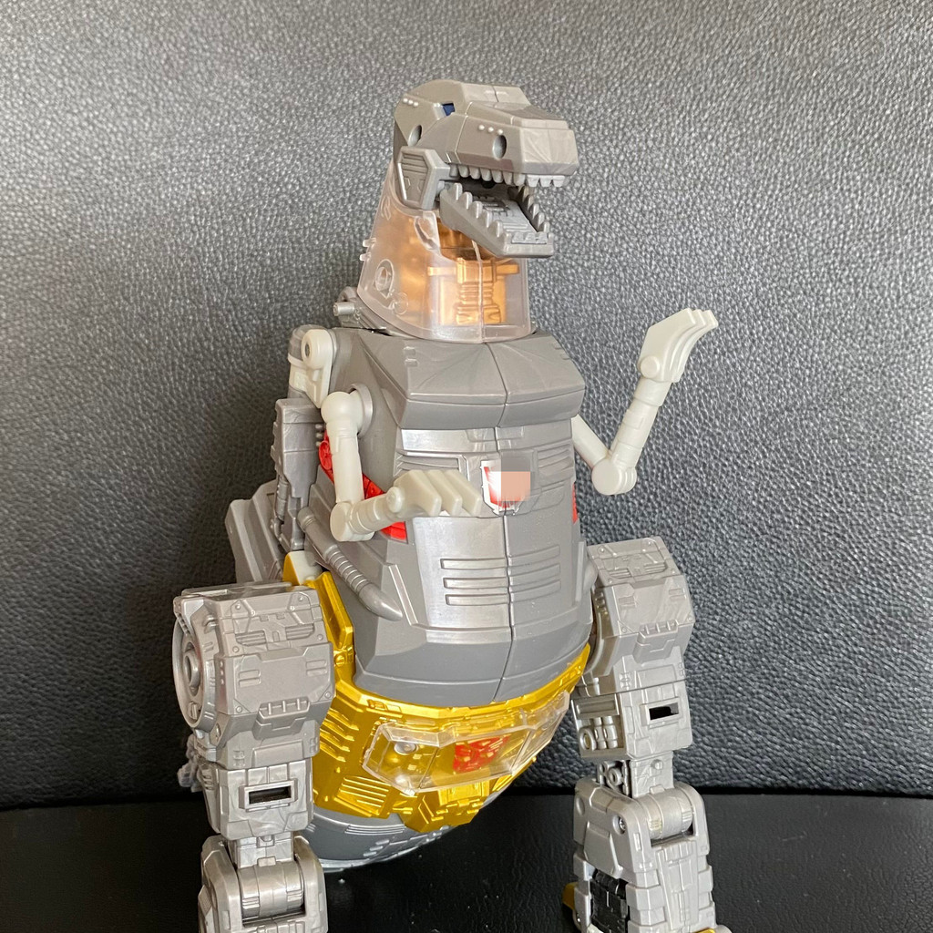 Studio Series SS86 Grimlock Accessory Set: Greatsword, Articulated Hands/Feet, Arm Covers, Clear Che