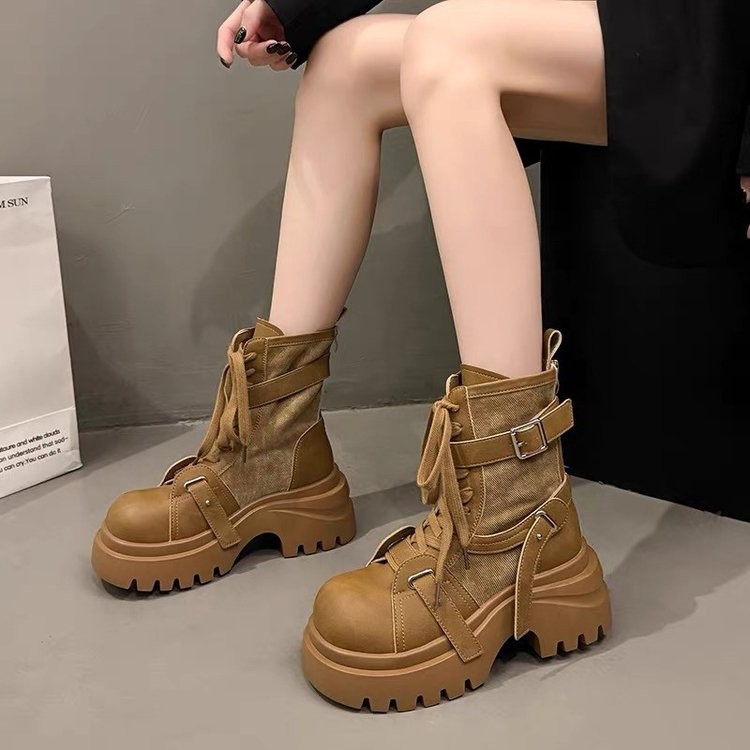 Boots PU สไตล์ Retro สำหรับฤดูใบไม้ร่วงและฤดูหนาว เข็มขัดหัวสั้นทรงหลอดหนา สะดวกในการสวมใส่ ทนทาน กันลื่น เหมาะสำหรับขับขี่ motorcycle