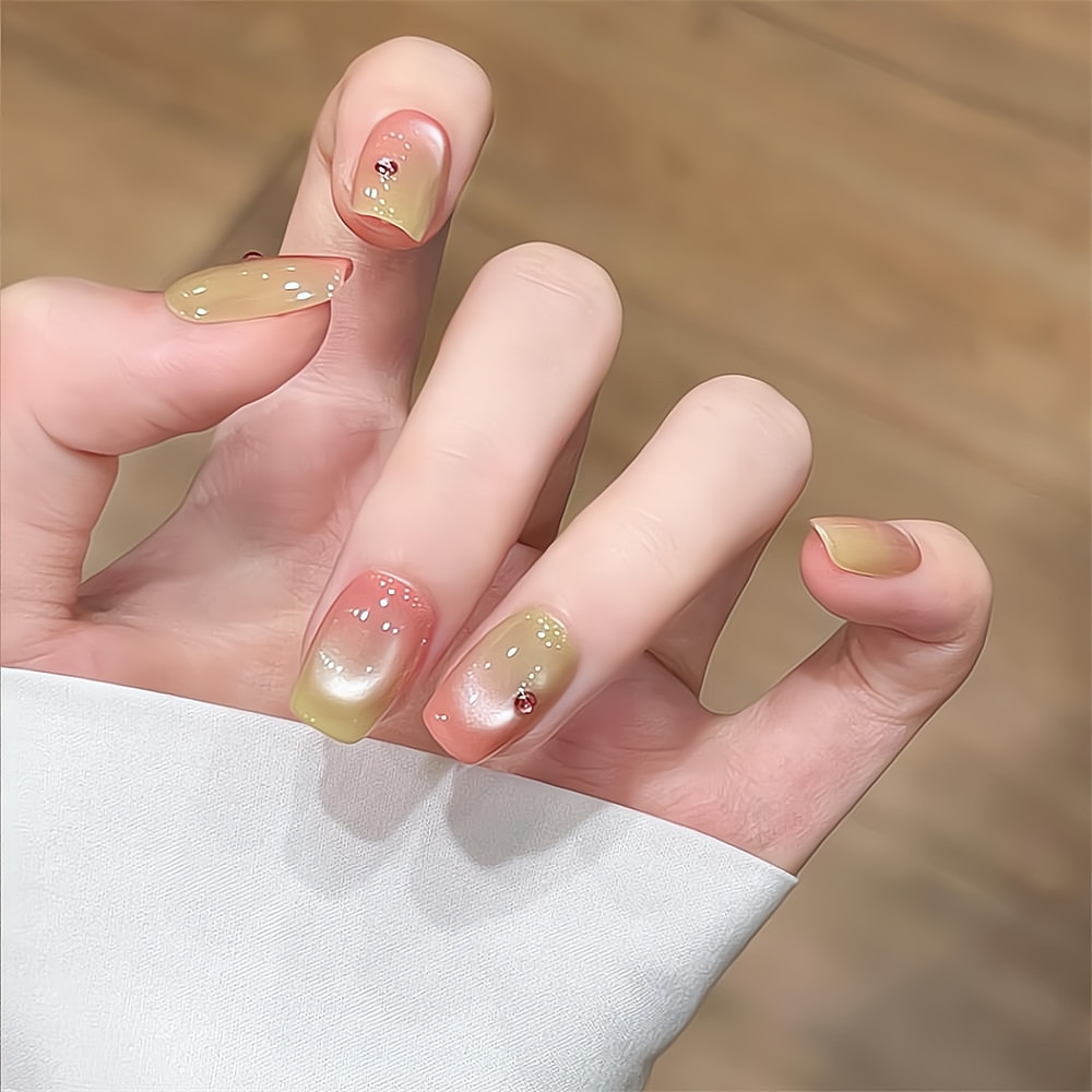 现货现发梦幻芭乐渐变猫眼腮红全能手工甲法式风格彩虹色渐变短中长穿戴甲Fantasy Guava Gradual Cat's Eye Blush All-around Handmade Armorluz