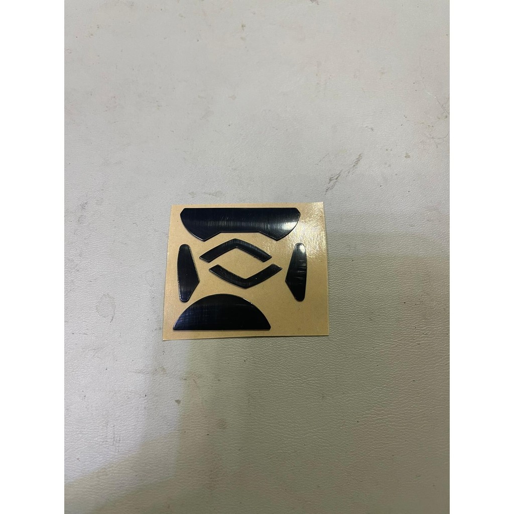 สติ๊กเกอร์เท้าใหม่เอี่ยมของเมาส์ Logitech G302G303