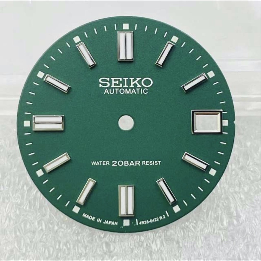 NH35 Dial C3 สีเขียวส่องสว่างดัดแปลง NH36 Mechanical Movement ไดอารี่ดําน้ําพื้นผิวเส้นผ่านศูนย์กลาง