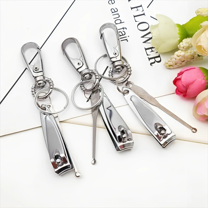 1pcs Creative กรรไกรตัดเล็บ Earpick พวงกุญแจมัลติฟังก์ชั่นพวงกุญแจโลหะสําหรับผู้หญิงผู้ชายกระเป๋าถือกระเป๋าเป้สะพายหลังโทรศัพท์จี้ของขวัญ
