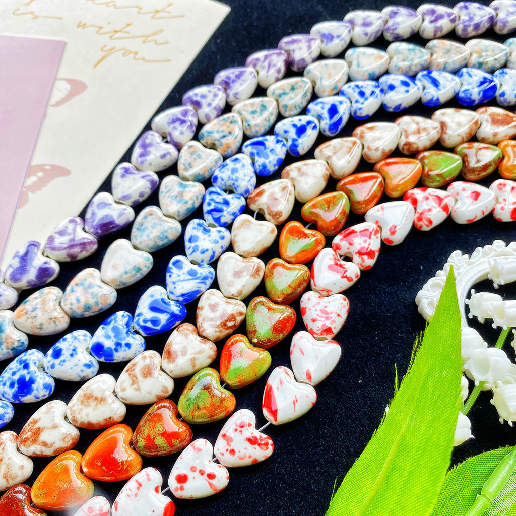 ฤดูร้อนที่มีสีสันการไล่ระดับสีเซรามิกตรงรูรักรอยเปื้อนลูกปัดต่างหู DIY ที่ทำด้วยมือต่างหูอุปกรณ์เสริมวัสดุ