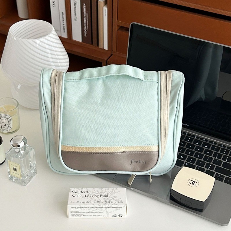 ✈️COD✈️กระเป๋าอาบน้ำ แขวนผนังได้ กระเป๋าเครื่องสําอาง กันน้ํา เดินทาง wash bag