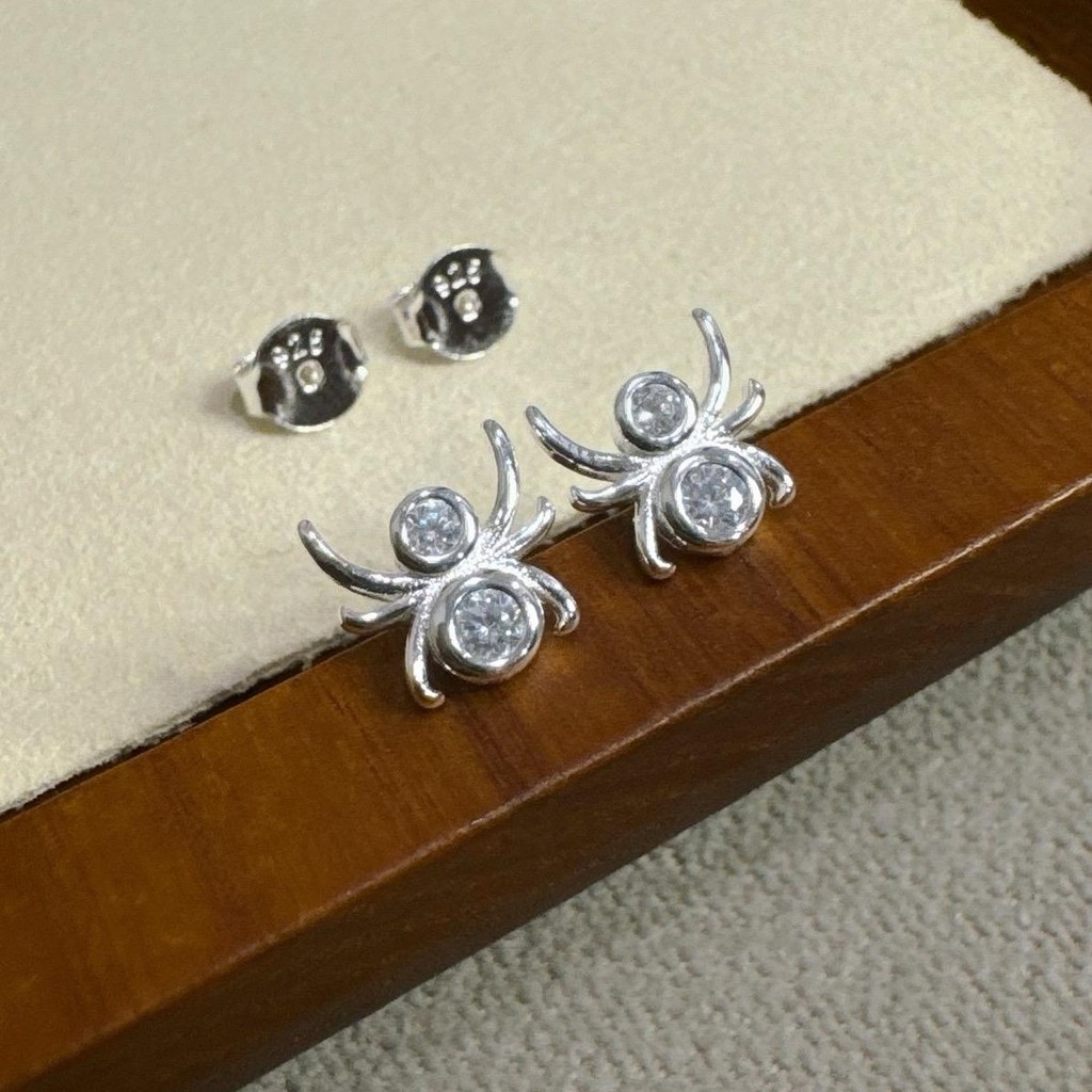 Stud Spider White | ต่างหูแมงมุมสีขาว | ขนาด 8 มิล | ราคาต่อคู่ | ต่างหูเงินแท้92.5% ต่างหู ตุ้มหู