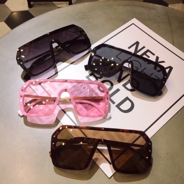 กระจก DISTRICT 5 - F Fe.Di FASHION GLASS y2k สไตล์เกาหลี