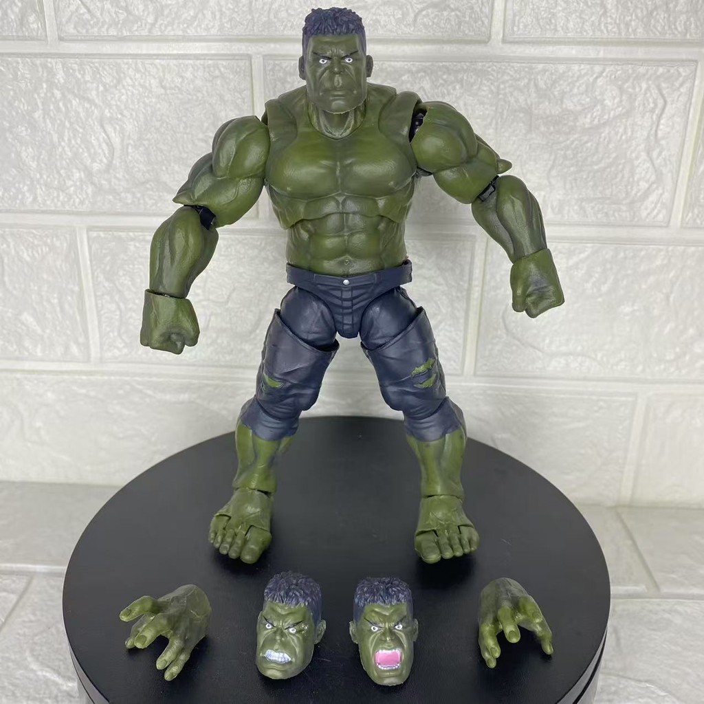 20 ซม. Avengers 3 รุ่นที่สอง SHF Hulk และ Iron man Joint Movable Model