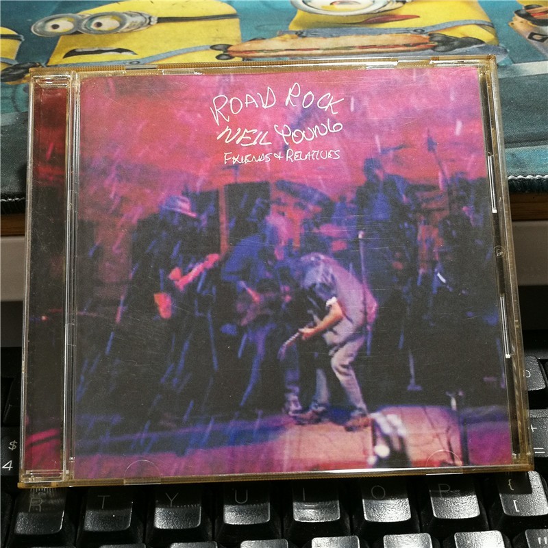 WV5811: Neil Young-Road Rock V 1 [ของสะสม] รุ่นแรก