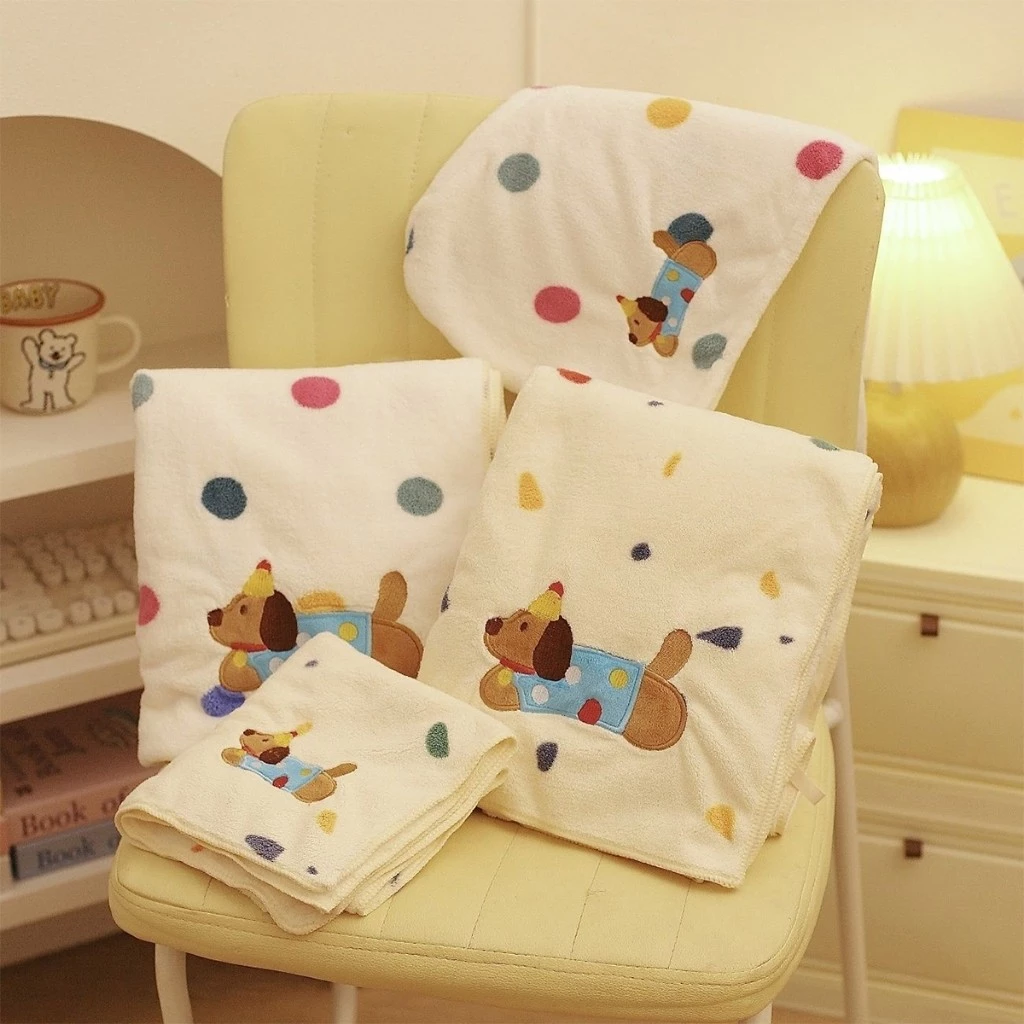 🏷️[Home] ผ้าขนหนู ผ้าเช็ดตัว อาบน้ำ ผ้าเช็ดผมได้ ผ้าขนหนูขนแกะปะการัง สามารถห่อได้ทั้งตัว140*70cm นุ่มมาก ลายน่ารัก