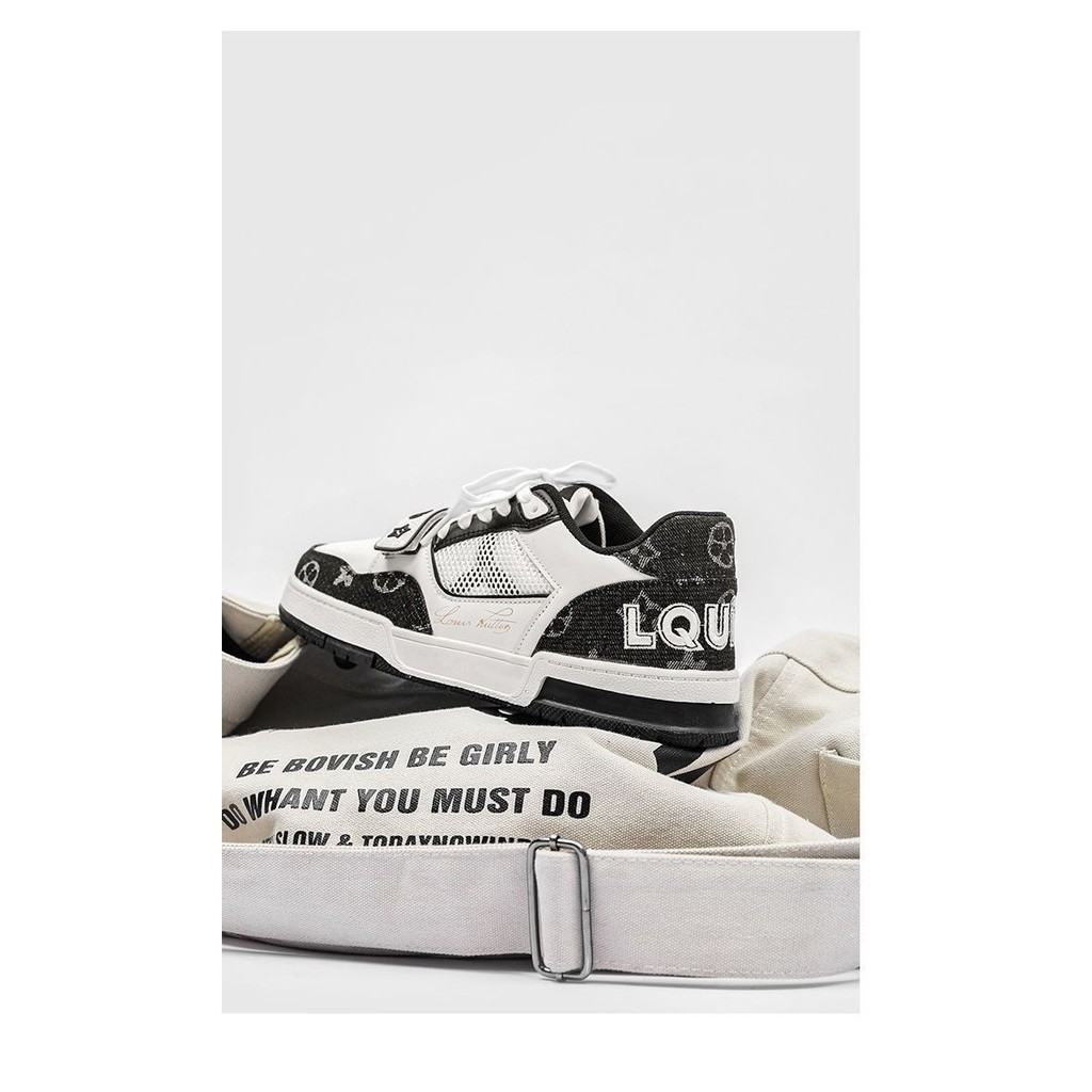 ฤดูร้อนสไตล์ใหม่breathable Soft Soleรองเท้าผู้ชายอินเทรนด์All-Matchกีฬาลําลองรองเท้าสีขาว