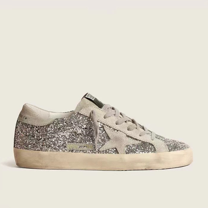 Golden goose รองเท้าผ้าใบสําหรับผู้ชายและผู้หญิง คู่ Unisex Old Star Little Dirty Shoes รองเท้าสีขาว