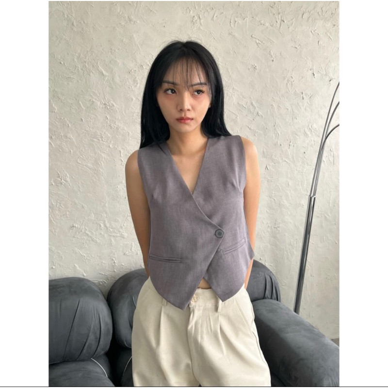 W & K - ZFS Vest WOMENS SARAH TOP / เสื้อกั๊ก CARMEN / เสื้อกั๊กธรรมดาผู้หญิงอินเทรนด์ / ชุดเรียบง่า