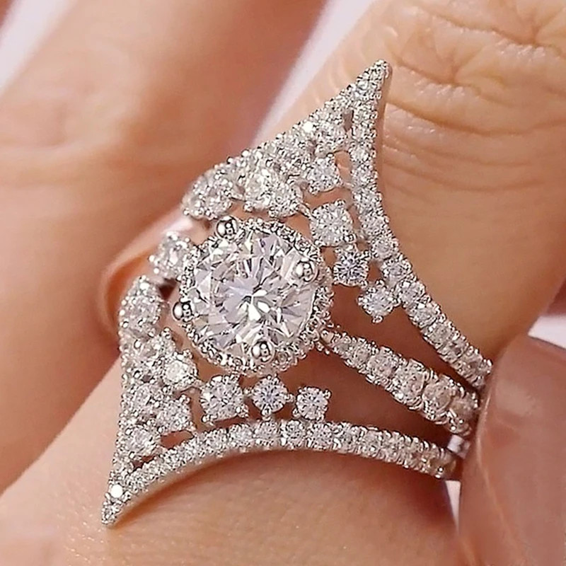 925 เงินสเตอร์ลิงแฟชั่นผู้หญิงแหวนสําหรับ Party Hyperbole Design Full Bling Iced Out CZ Gorgeous หญิงอุปกรณ์เสริมออกแบบใหม่เครื่องประดับ