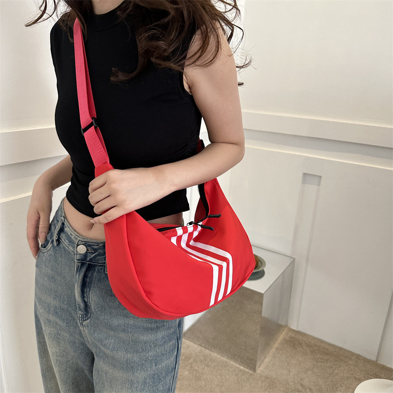 การออกแบบเฉพาะสีแดง, กระเป๋า Crossbody ลายระดับไฮเอนด์, ถุงเกี๊ยว