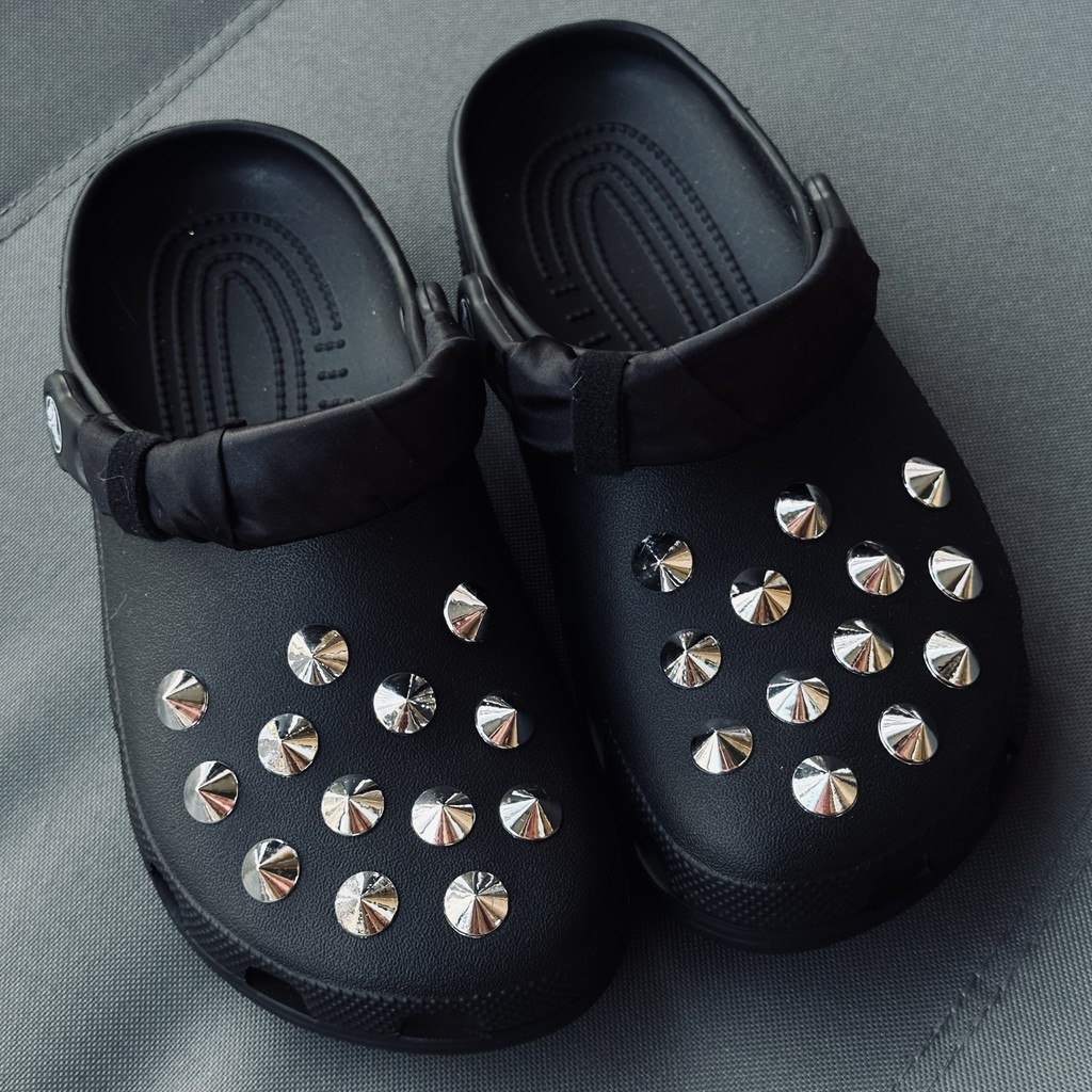 Silver Punk โลหะ Rivet Gothicism INS แฟชั่น ss Pins Charm ปุ่ม DIY อุปกรณ์เสริมสําหรับรองเท้ารองเท้าหัวเข็มขัดรองเท้าอุปกรณ์เสริมรองเท้าตกแต่ง