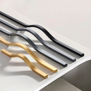 อลูมิเนียมอัลลอยด์ยาวคณะรัฐมนตรีจับประตูโค้งตู้เสื้อผ้าลิ้นช…