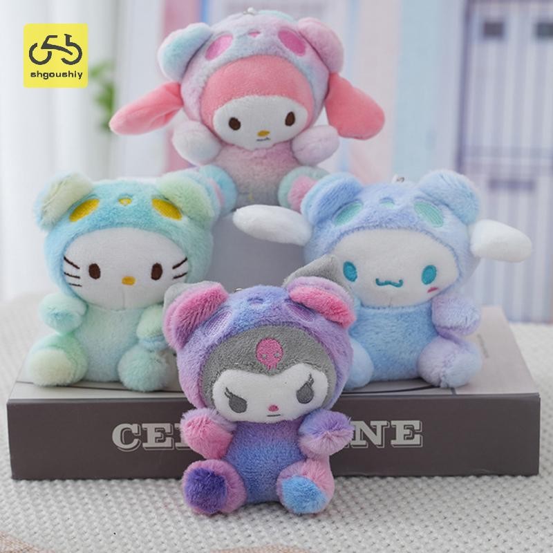 [Shgoushiy] Tie Dye Sanrio การ์ตูนตุ๊กตาของเล่นตุ๊กตาน่ารัก Kuromi Hello Kitty My Melody Cinnamoroll ตุ๊กตาตุ๊กตานุ่มพวงกุญแจจี้คู่ของขวัญ TH