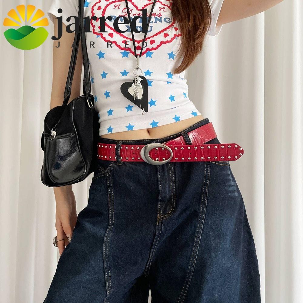 JARRED เข็มขัดวินเทจ Y2K สำหรับสตรี หนังเอว-retro gothic สีดำ สีขาว และสีแดง เหมาะสำหรับชุดกางเกงยีนส์สไตล์punk