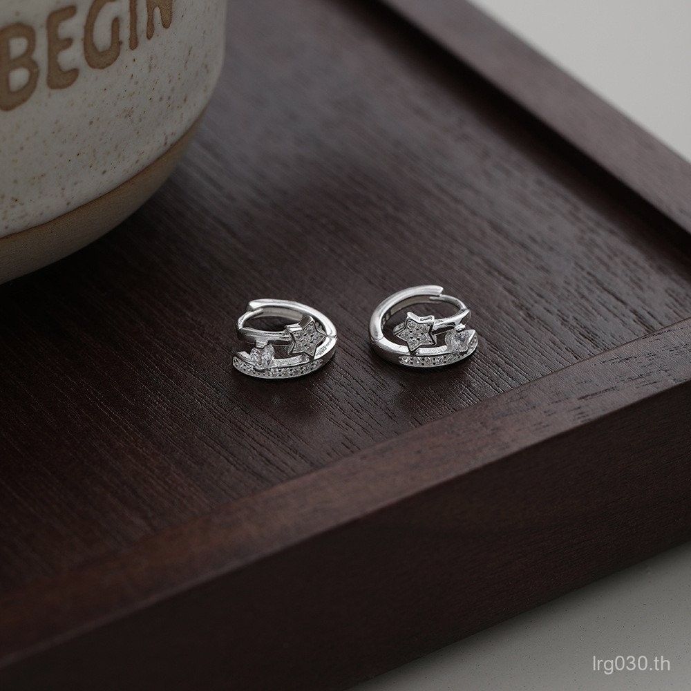 925 เงินสเตอร์ลิง Shining Meteor ที่ไม่ซ้ํากันหูหัวเข็มขัดหญิงอารมณ์เรียบง่ายต่างหู ins Influencer ต