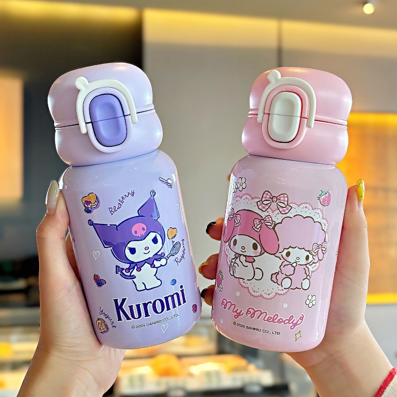 SANRIO กระติกน้ํา ซานริโอ พร้อมหลอดดูด 316 ถ้วยฉนวนสแตนเลสสําหรับเด็กและนักเรียน สองเท่า ดื่ม ชาม ถ้วยน้ํา