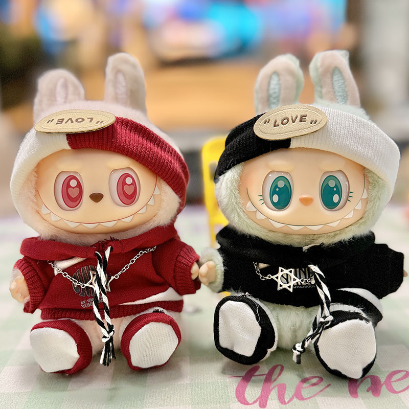 [จัดส่งทันที] ชุด labubu v2 ชุดลาบูบู v2, สุดเท่ ชุดบู้ v2(เสื้อผ้าเท่านั้น）