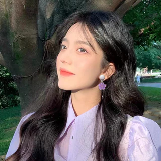 ดอกไม้สีม่วงสไตล์เกาหลี เอิร์ปพิน 2024 ใหม่อารมณ์คุณภาพสูงต่างหูเรียบง่าย