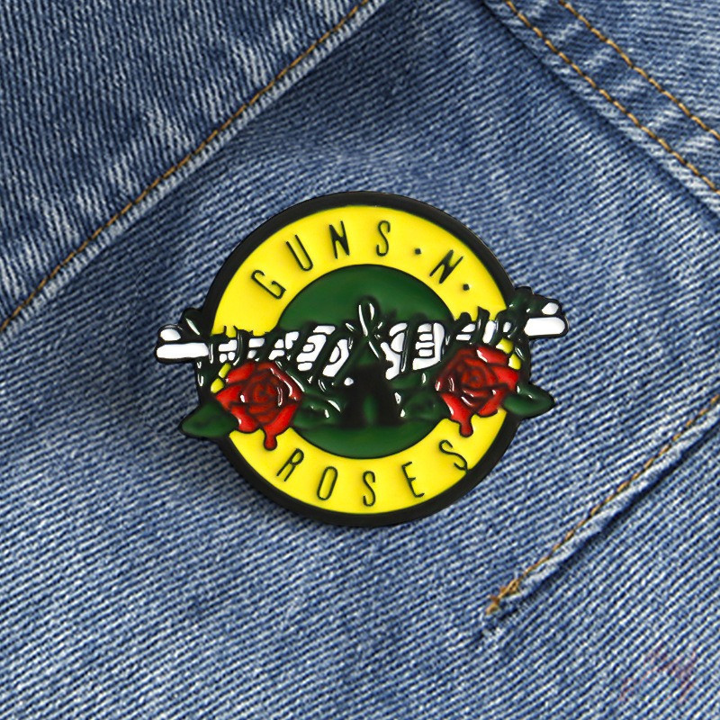 ★ Guns N Roses – เข็มกลัดวงร็อค ★ เข็มกลัดป้ายปุ่มกระเป๋าเป้สะพายหลังเคลือบ Doodle 1 ชิ้น ราคา ถูกที่สุด ดีลบีเคเค