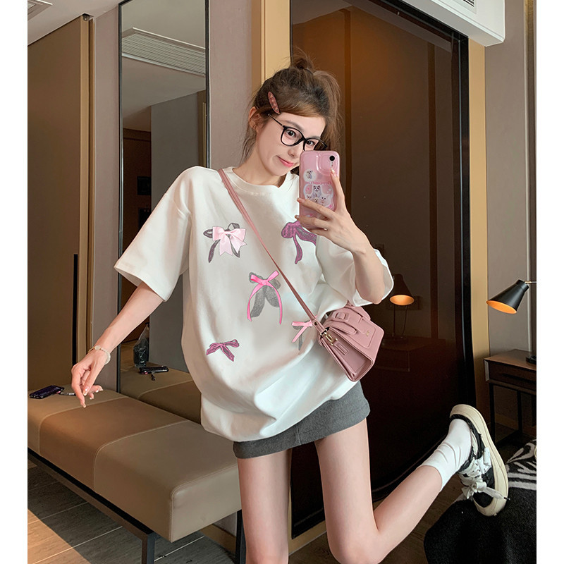 CC chao（ จัดส่งตลอด 24 ชั่วโมง ）โบว์สีขาวผ้าฝ้ายแขนสั้นเสื้อยืดผู้หญิงฤดูร้อนขนาดเล็กหวานร้อยความรู้สึกพรีเมี่ยมด้านบน