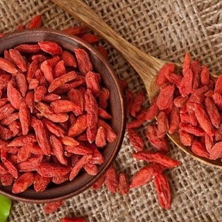 เก๋ากี้ (โกจิเบอร์รี่) เกรด A อบแห้งพร้อมทาน   ขนาด 1 กิโลกรัม เม็ดเล็ก Goji Berries  ผลไม้อบแห้ง