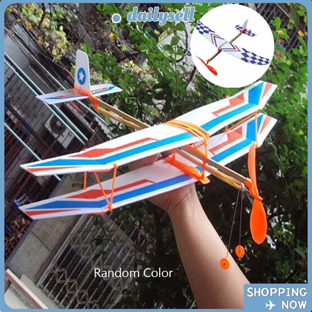 เดลี่สีสุ่มประกอบเครื่องบินโมเดลของเล่นเพื่อการศึกษาคริสต์มาสของขวัญที่ดีที่สุดขายร้อนขับเคลื่อนเครื่องร่อนบิน