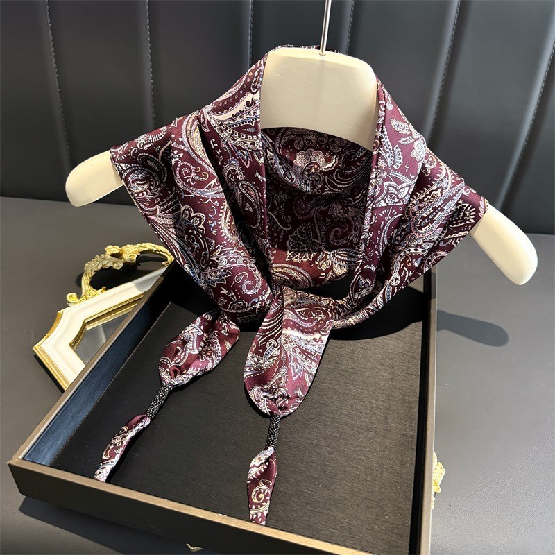 ผ้าพันคอสามเหลี่ยมลายเม็ดมะม่วงหิมพานต์ ผ้าคลุมไหล่ลายดอกไม้ ผ้าพันคอกันคอผู้หญิงพรีเมียม DFR081