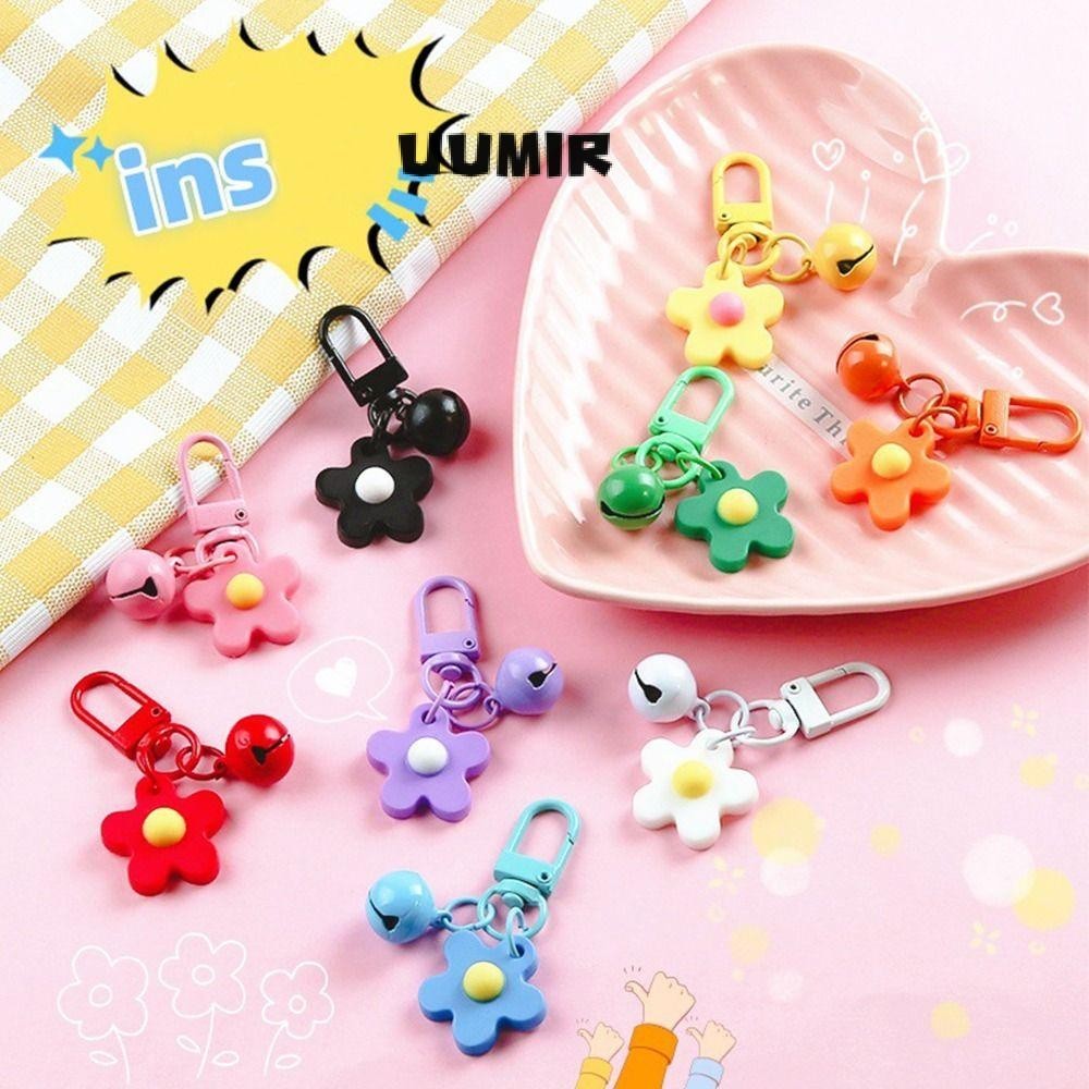 UUMIR จี้ดอกไม้เครื่องประดับแขวน พวงกุญแจดอกไม้อีพ็อกซี่สีสันสดใสน่ารักพร้อมกระดิ่งกระเป๋าเป้สะพายหลังพวงกุญแจกระเป๋าอุปกรณ์เสริม