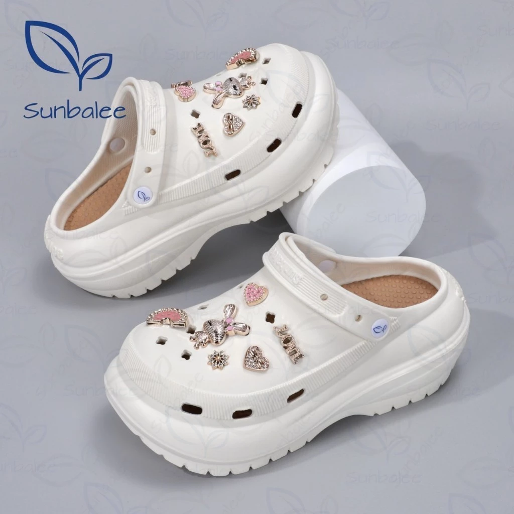 AJAYGNA รองเท้าหัวโต แถมตัวติด เสริมส้น 8 เซน รองเท้าผู้หญิงรัดส้น EVA สีพื้นล้วน SHO-SUN8694 รวมตัวติด2