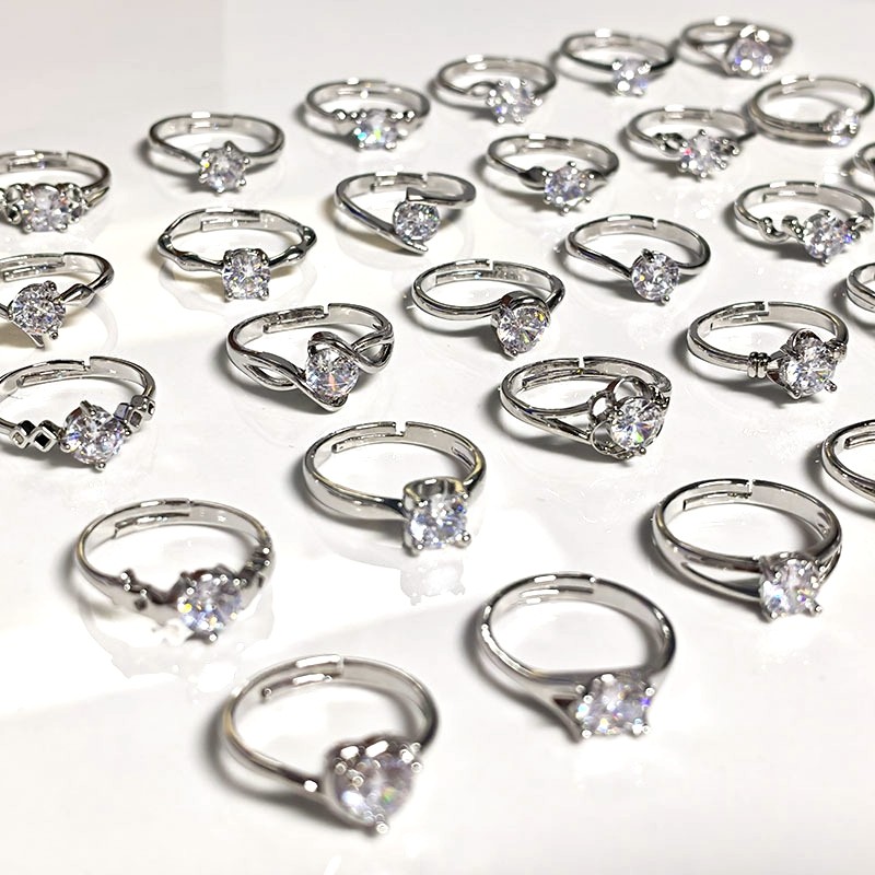 30 ชิ้น/ล็อตแหวนเงินสําหรับผู้หญิงประกาย Cubic Zirconia หิน 6 กรงเล็บแฟชั่นเครื่องประดับงานแต่งงานหมั้น Party
