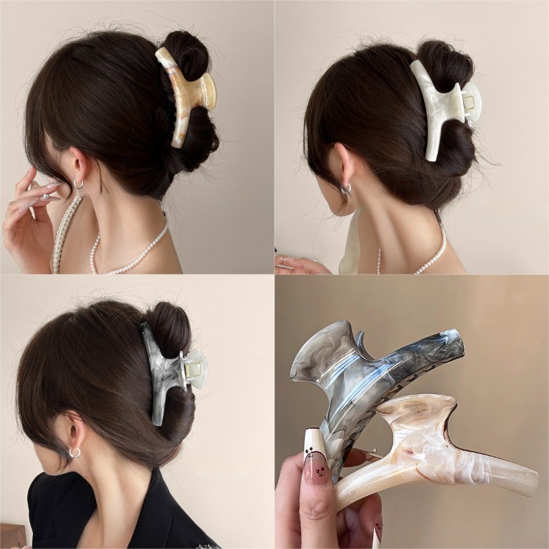 หมวกแฟชั่นผู้หญิงจาก CIPS Headwear สไตล์บิ๊กจับผม สีพื้นสีฟ้าและขาว