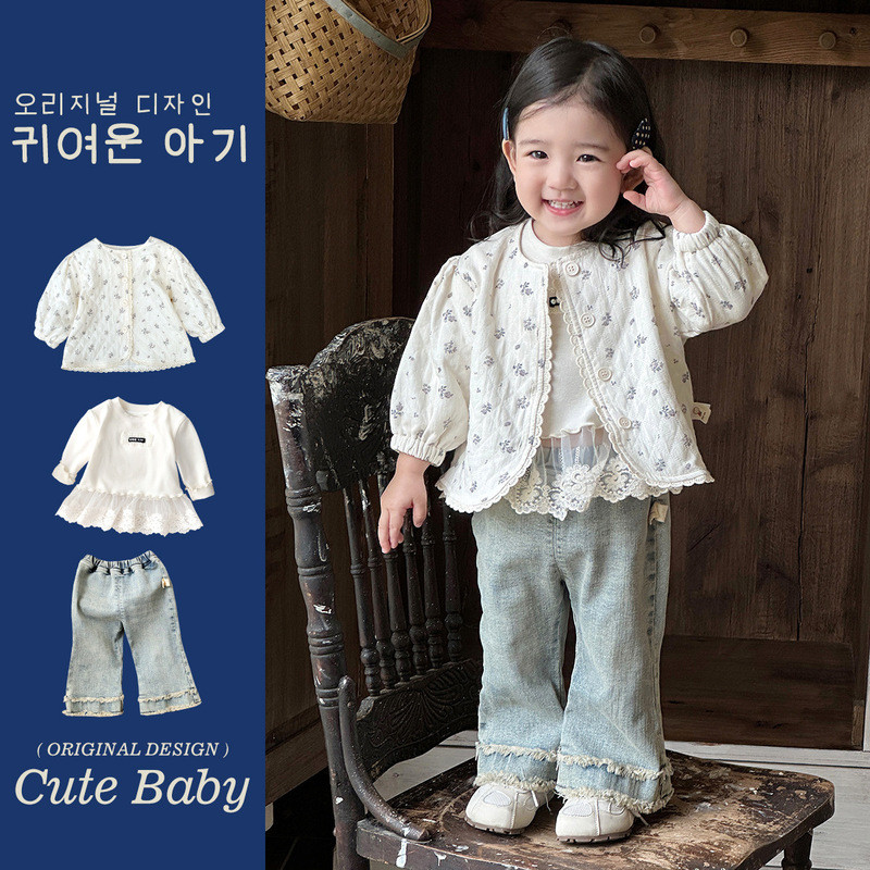 ชุดเด็กหญิงสไตล์เกาหลี รวมเสื้อคาร์ดิแกนและแจ็คเก็ตลายดอกไม้ กับกางเกงยีนส์ สำหรับฤดูใบไม้ร่วงและใบไม้ผลิ