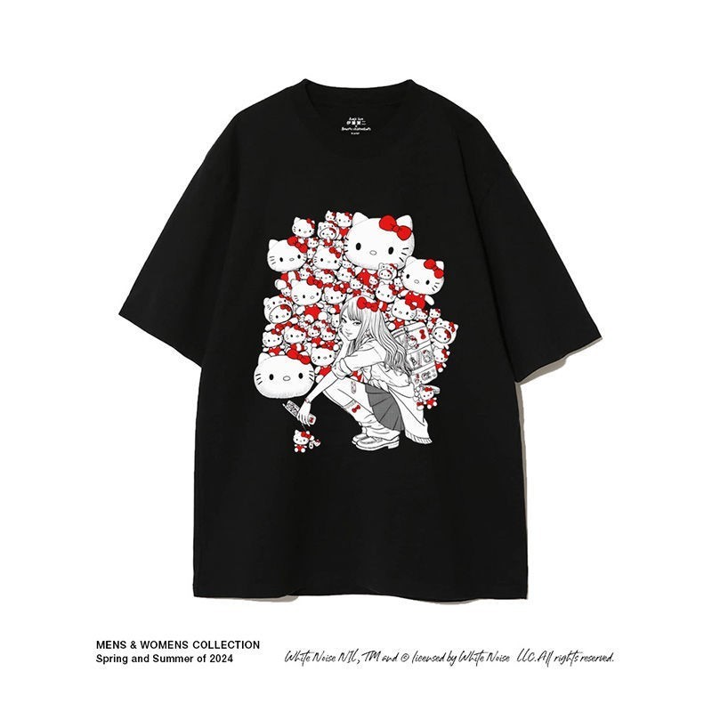 เสื้อยืดผ้าฝ้ายแท้แขนสั้น ลายพิเศษจาก Junji Ito x Sanrio Hello Kitty เหมาะสำหรับทั้งผู้ชายและผู้หญิง