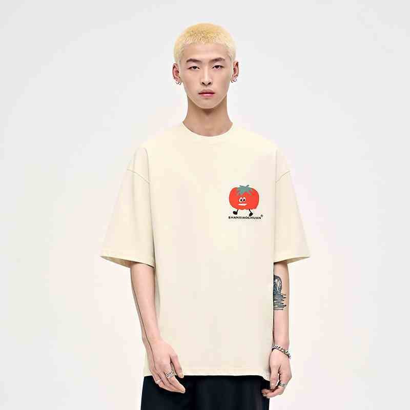 TeeTwoOne รูปแบบมะเขือเทศ เสื้อยืดคอกลม “Tomato”ผ้าคุณภาพสูง COTTON 100% ไม่ต้องรีด จัดส่งจากประเทศไทย