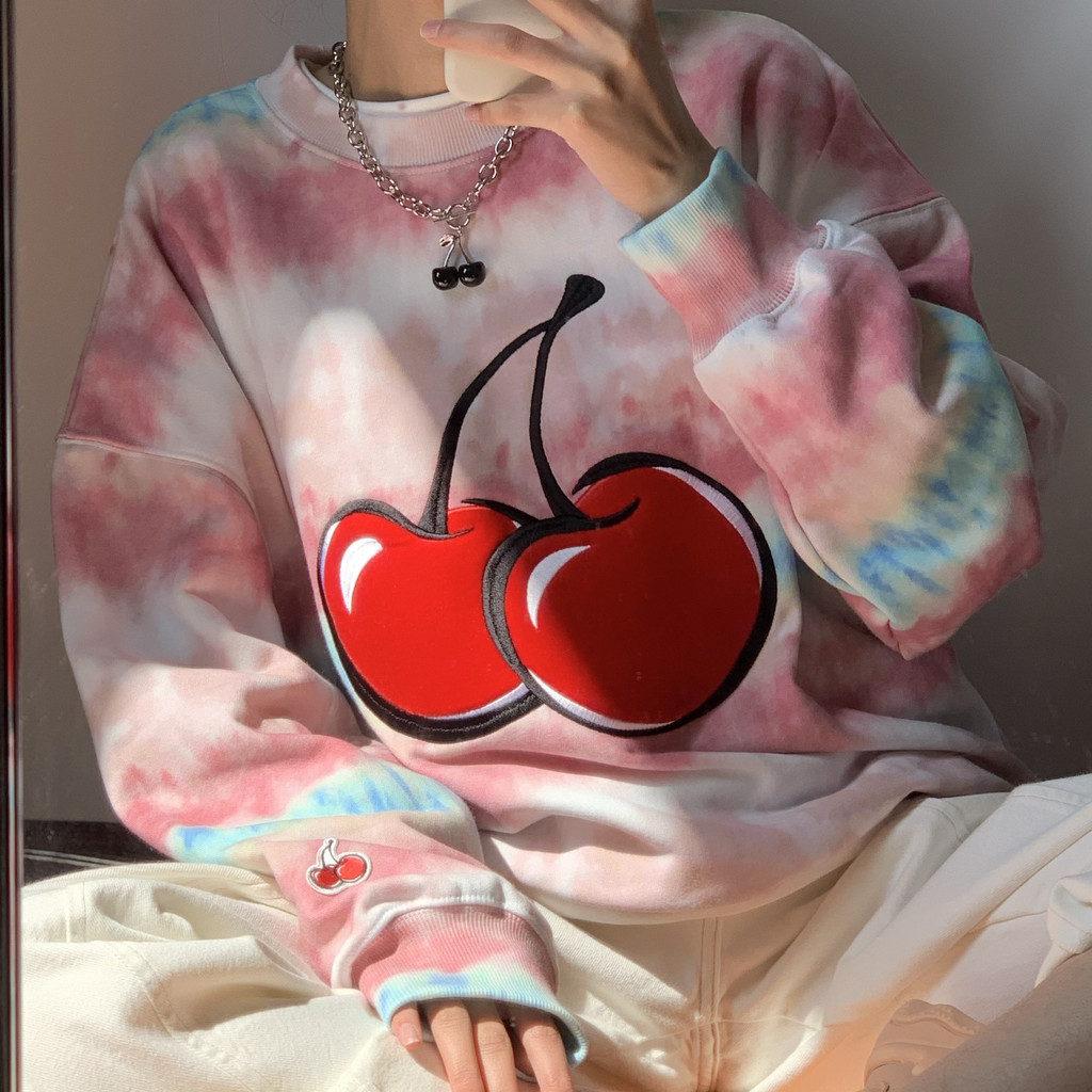 Krish Cherry มัดย้อมเสื้อสเวตเตอร์แขนยาวทรงหลวม