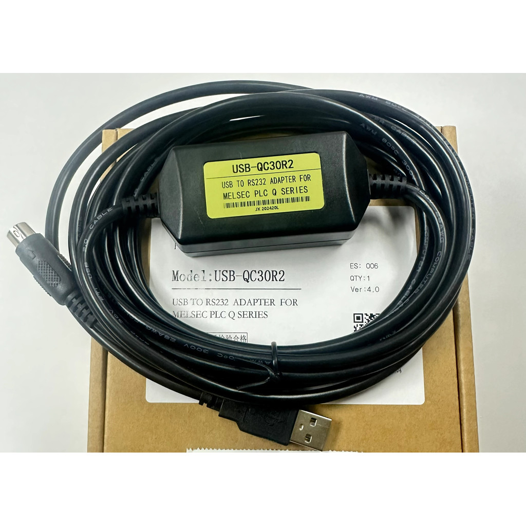 USB-QC30R2 สีดํา Q00CPU Q06H การเขียนโปรแกรมดาวน์โหลดสายเข้ากันได้กับสายการเขียนโปรแกรม Mitsubishi Q