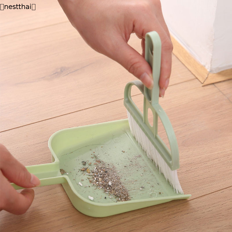 🍉nestthai🍉ชุดไม้กวาดตั้งโต๊ะขนาดเล็กพร้อมที่โกยผงในรถยนต์พร้อมเตียงกวาด ที่โกยขยะ พลั่วกวาดแป้นพิมพ์