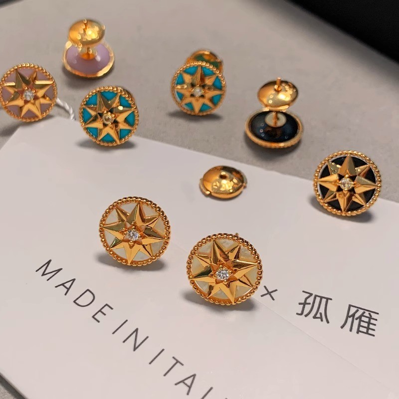 [miaom] CD Letter แปดเหลี่ยม Star ต่างหูหญิง Influencer สไตล์ Niche All-Match High-End Light Luxury Design ต่างหู Classy ต่างหู