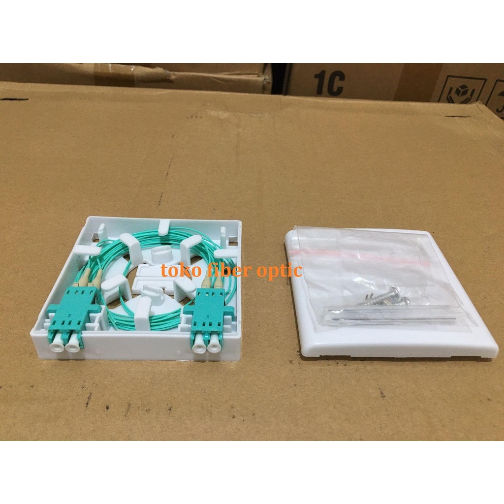 4 คอร์ LC OM3 Rosette ครบ 4 คอร์