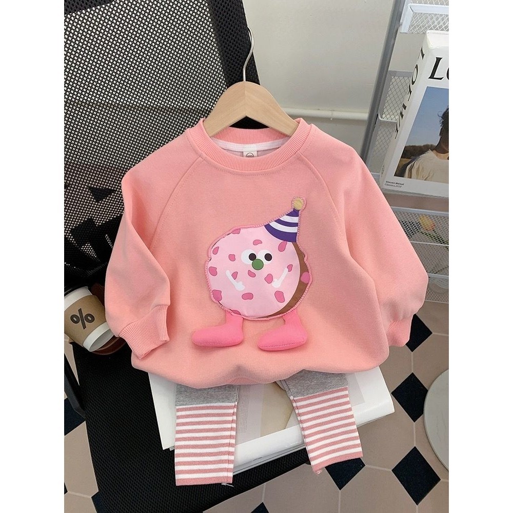 [คลังสินค้าพร้อม] ชุดเสื้อสเวตเตอร์เด็กผู้หญิงฤดูใบไม้ผลิฤดูใบไม้ร่วงสไตล์ตะวันตกเด็กสาวชุดกีฬาลําลองสาวน้อยเจ้าหญิงเสื้อผ้าเด็กสองชิ้นขนาด80-130