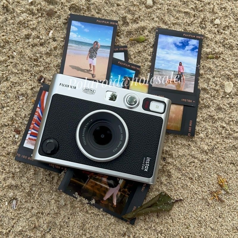 FUJI INSTAX MINI EVO ประกันศูนย์ พื้นที่จัดเก็บ : ประมาณ 45 รูปภายในตัวเครื่อง