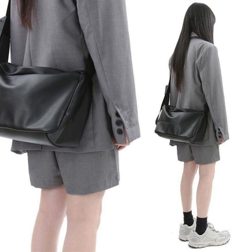 เครื่องประดับแฟชั่น เกาหลีสบายๆความจุขนาดใหญ่ ins สไตล์เรียบง่าย high street กระเป๋าสะพายไหล่ขนาดใหญ่กระเป๋าเป้สะพา