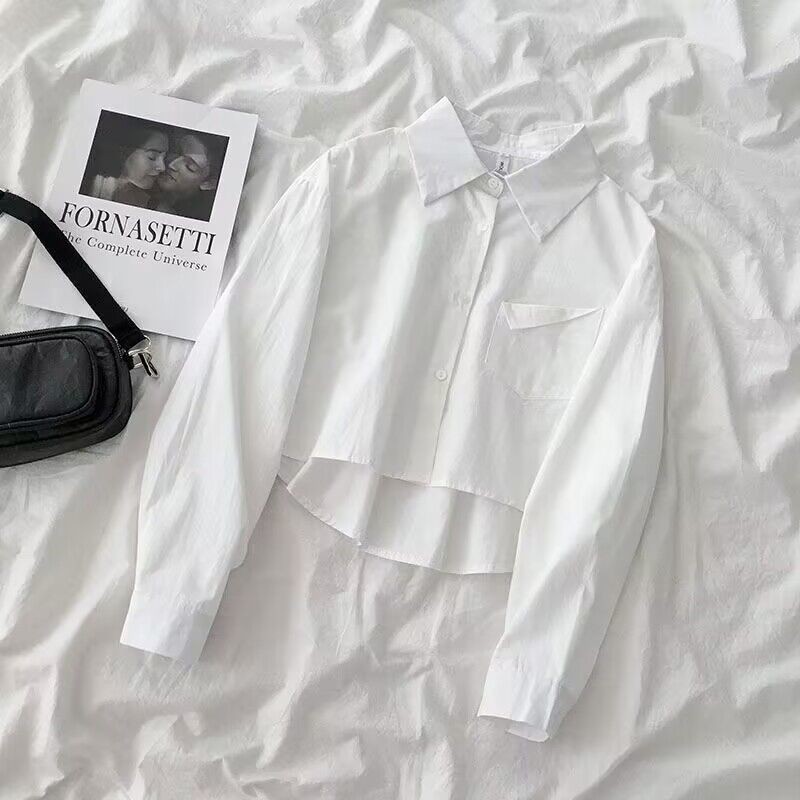 เสื้อเชิ้ตสีขาวครอปแขนยาวอเนกประสงค์ที่เรียบง่ายของผู้หญิง