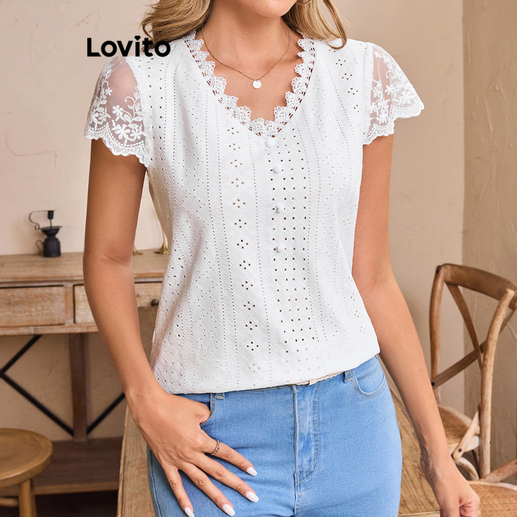 Lovito เสื้อยืดคอระบายลูกไม้ธรรมดาหรูหราสำหรับผู้หญิง LBL17005