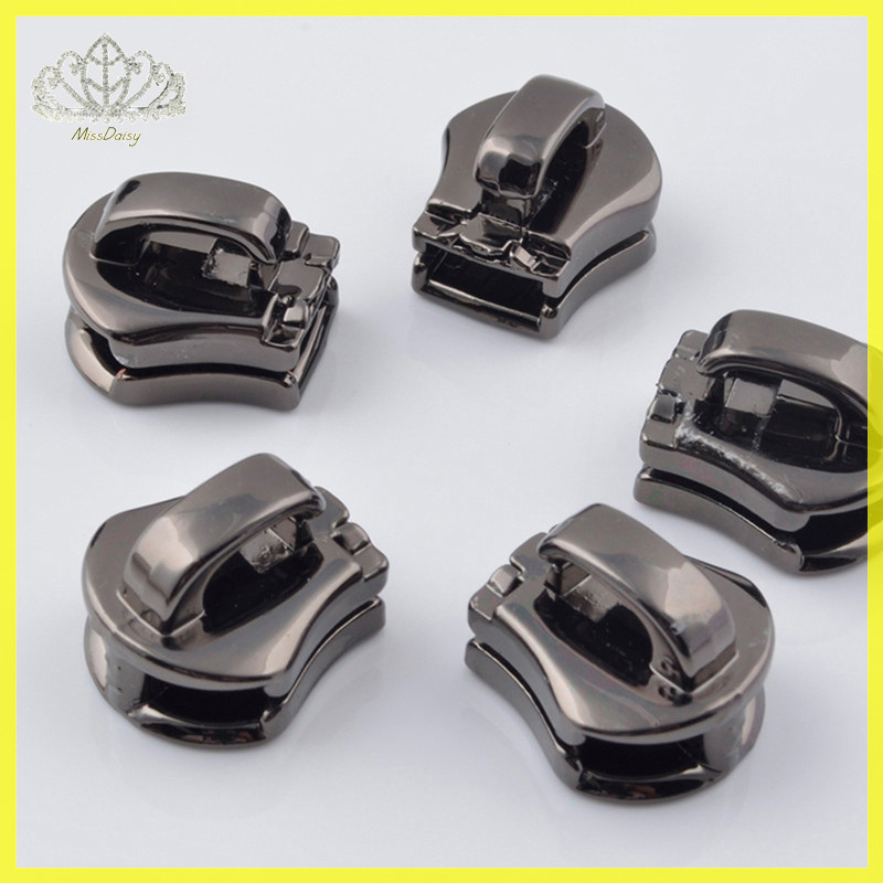 Daisy 10 ชิ้น 5 # โลหะหัวซิปดึง Slider ซิปล็อคกระเป๋ากระเป๋าเดินทางเสื้อผ้า DIY ชุดซ่อมอุปกรณ์ฮาร์ดแวร์ TH